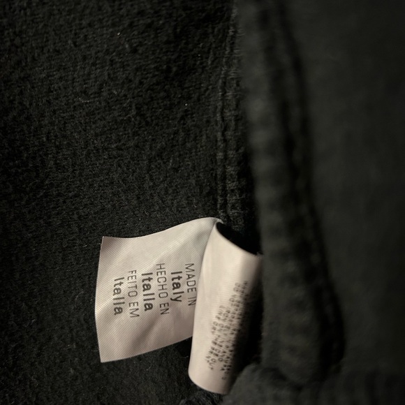 Black soft hooded jacket - Picture 3 of 5